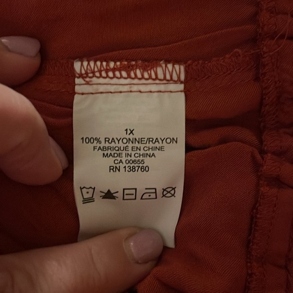 Bricks Red Wide-Leg Pants size 1X - Picture 7 of 8